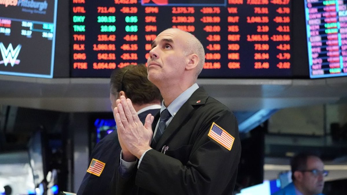 $1.5T Evaporates From U.S. Stocks; ~$19B in Crypto Liquidations — What Just Happened?