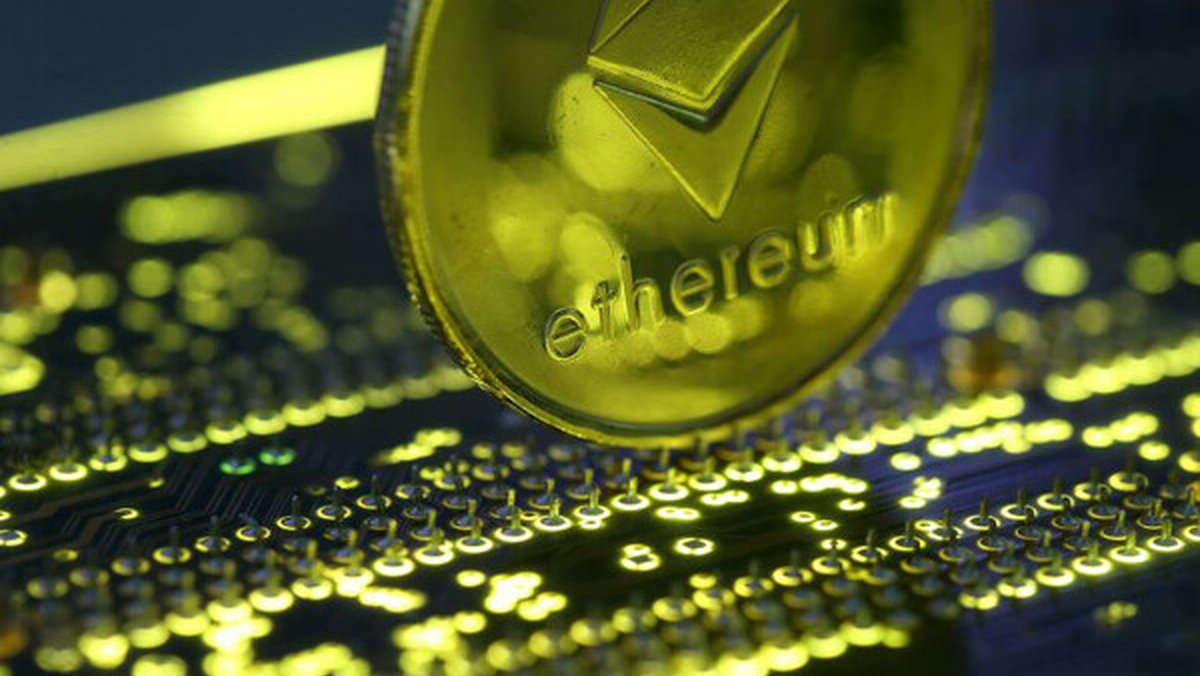 200,000 ETH Vanishing in 48 Hours: Breakout Fuel or Just an Internal Shuffle?