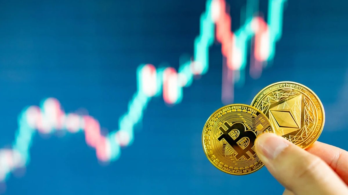 Deep Red Week or Deep Value? Why Long-Term Crypto Investors See This Dip as an Entry Point