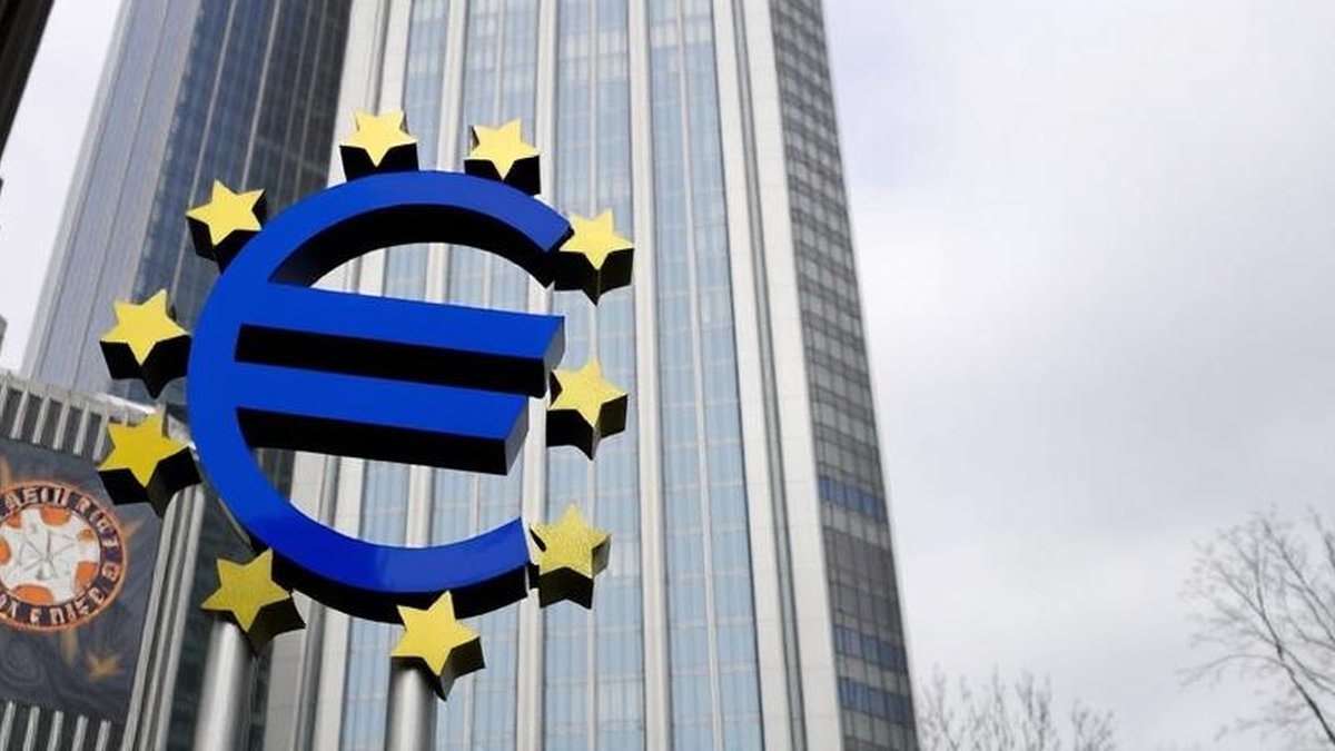 ECB Hints at Policy Tightening Amid Rising Inflation
