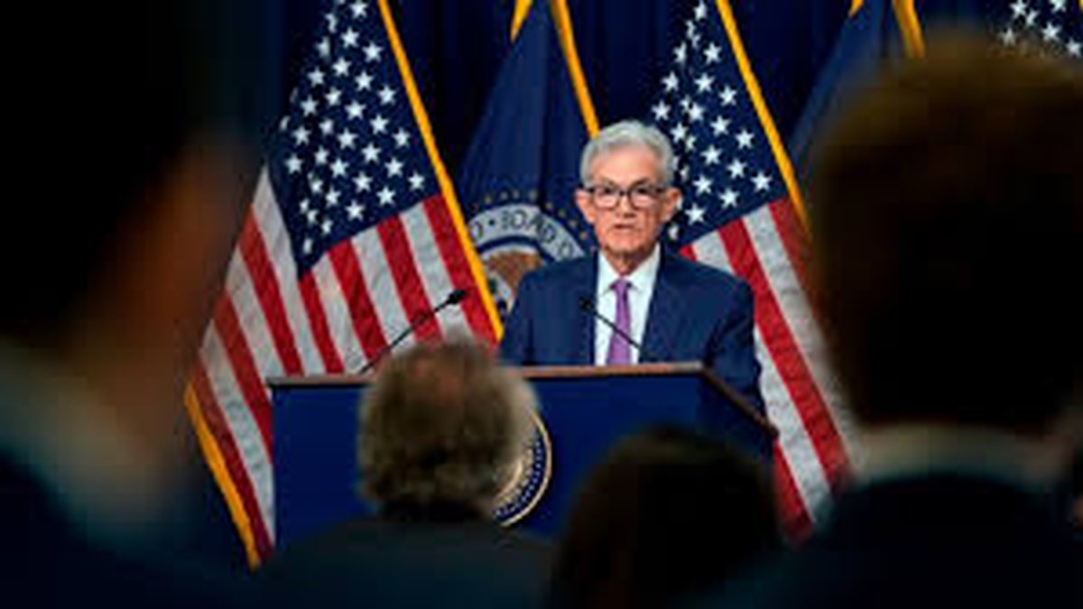 Fed Officials Signal Patience on Rate Cuts