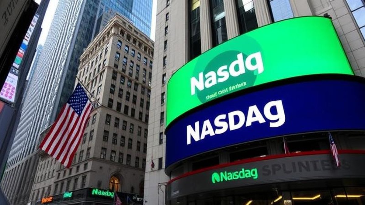 Nasdaq Closes at Record High as AI Stocks Extend Gains