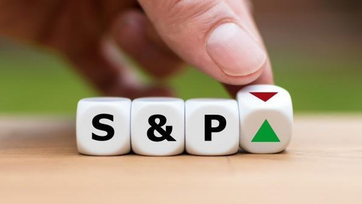 S&P 500’s Digital Markets 50 Is Live: A Hybrid Index (15 Cryptos + 35 Stocks) — and a Tokenized On-Ramp for TradFi Capital